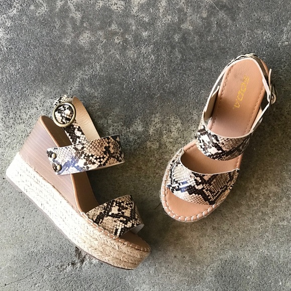 soda snakeskin espadrilles